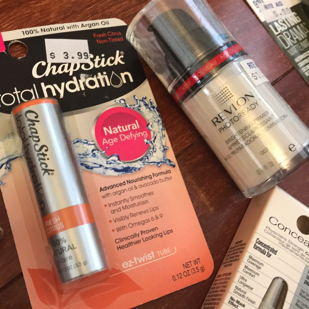 NWT Value $50 Make up bundle - Picture 4 of 6
